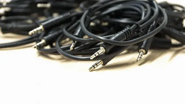 Kabel do gitary elektrycznej jaki wybrać, aby uniknąć złego dźwięku?